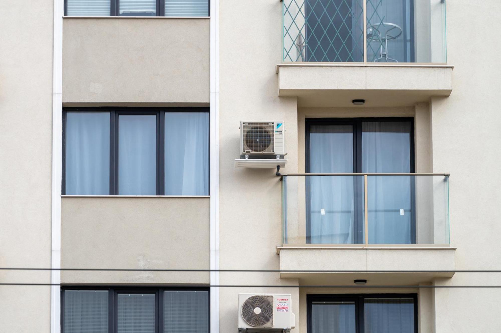 Sunny 1Bdr Apartment Near Center София Экстерьер фото